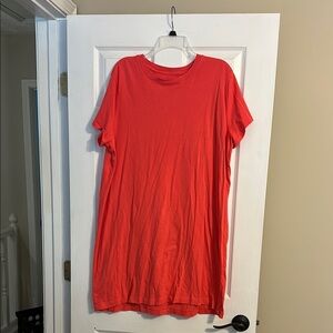 Time and Tru Red Oversized Short Sleeve T-Shirt